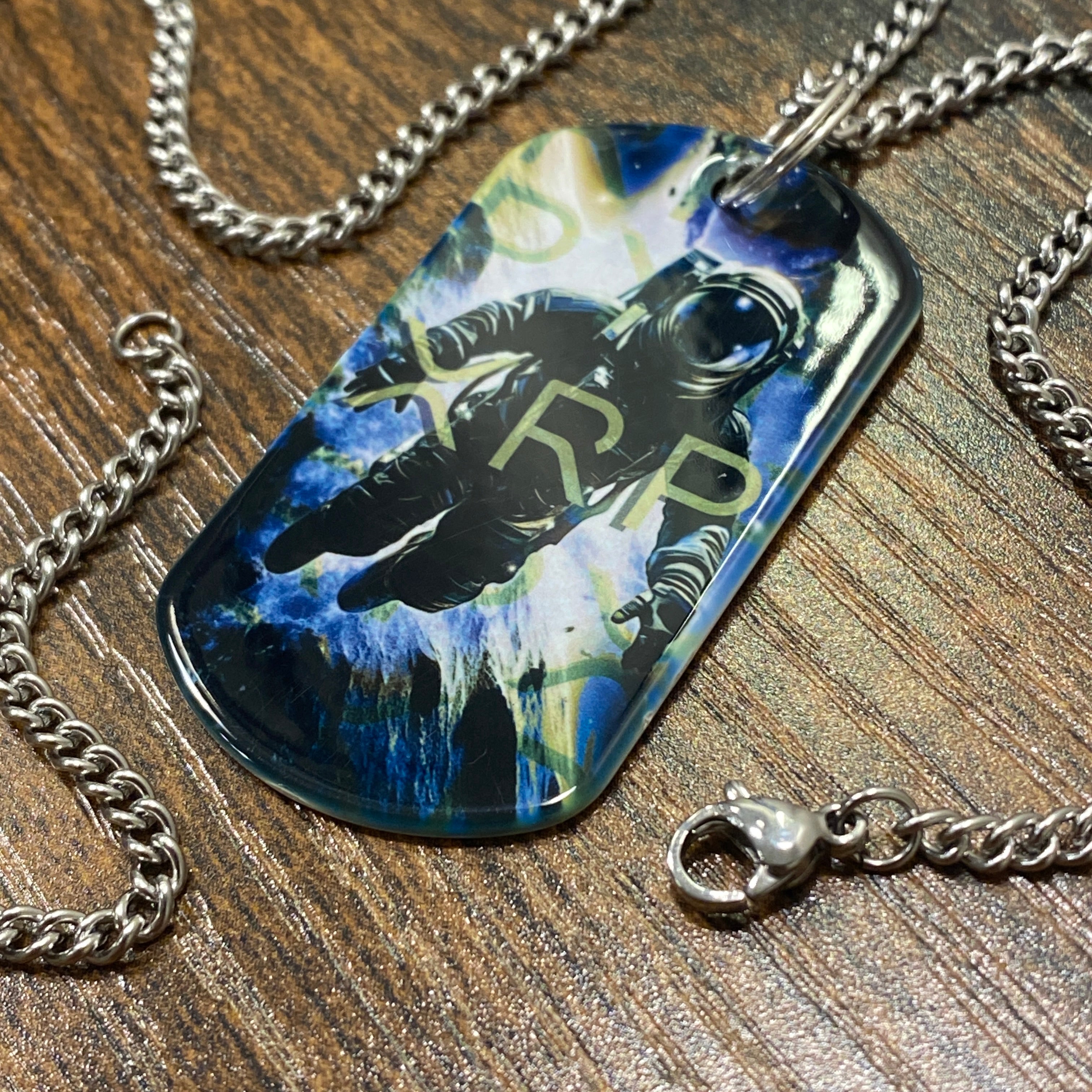 Fortnite dog tag clearance necklace